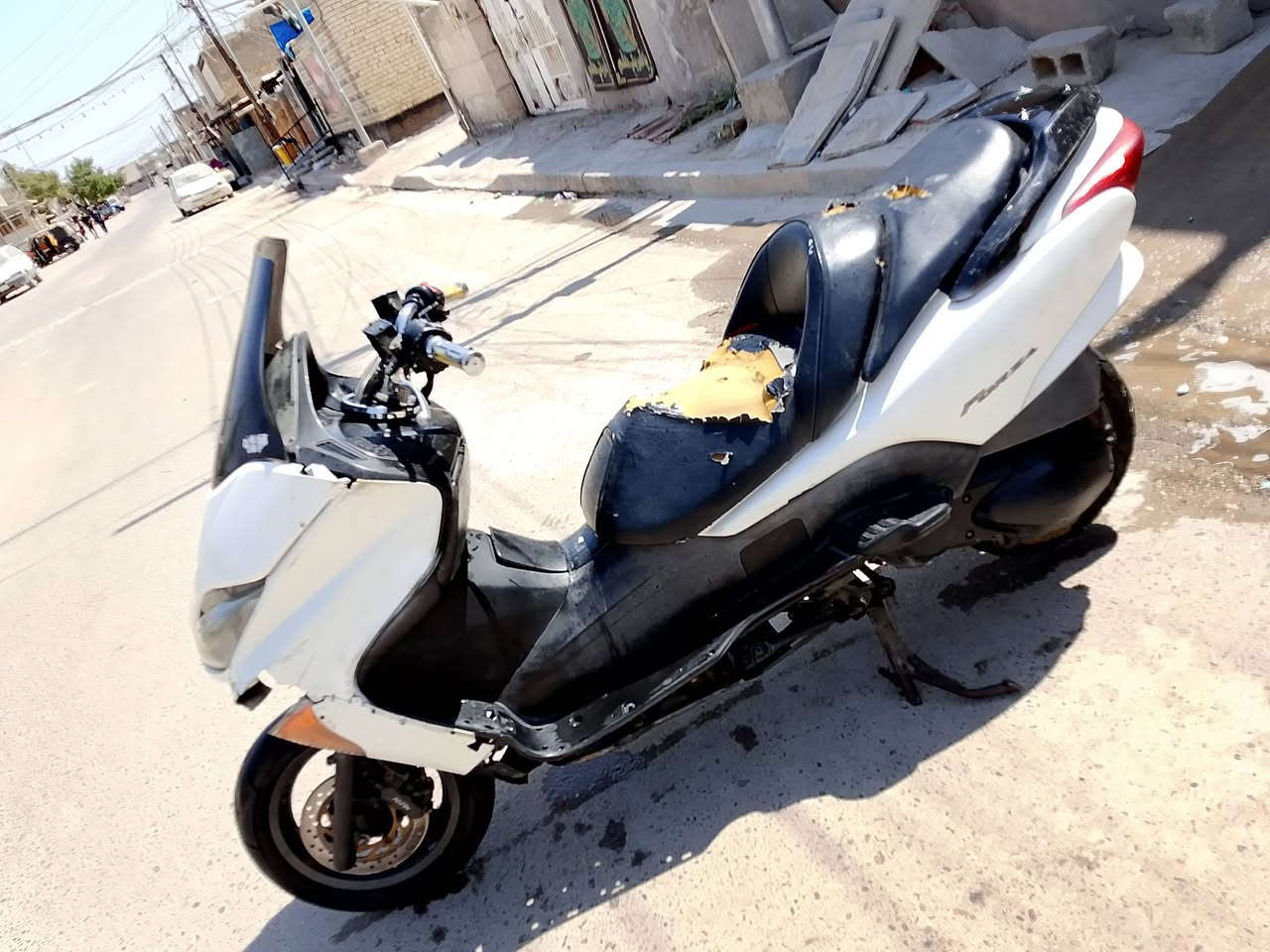 سلام عليكم فورزه 09للبيع شغاله كلهة مكينه كهربائيات صلانصه رياضي بيه كلچ امامي تعبان دراجه خير من الله سعر 500 وبيه مجال عنوان بغداد شعب قرب فاكه صباح لخياط رقم ***********
