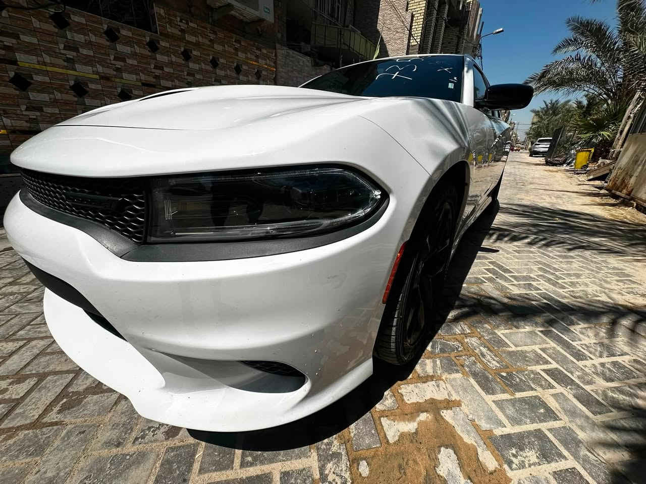 سلام عليكم 

جارجر GT 2023 

لون ابيض 

مواصفات ال GT معروفه 

السياره تقرير غرق شغاله من امريكه مكان السياره بغداد 

للستفسار… ***********
