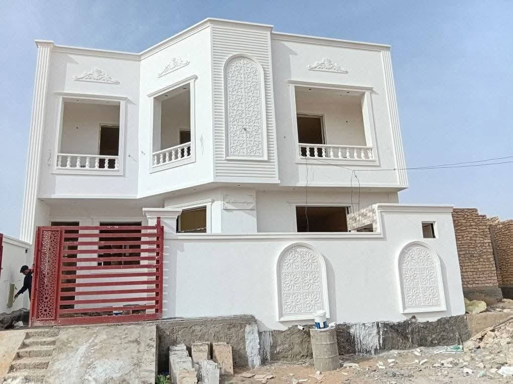 خلفة لبخ اسمنت و نثر سقل تشميع جراره مساطر شغل درجه اولي 
لبخ سقل المتر 6
لبخ ونثر المتر 7
لبخ اجراره 5
لبخ تصفير المتر 8
لبخ تشميع خارجي 3 
لبخ تشميع داخلي 2ونص
 ***********‪
