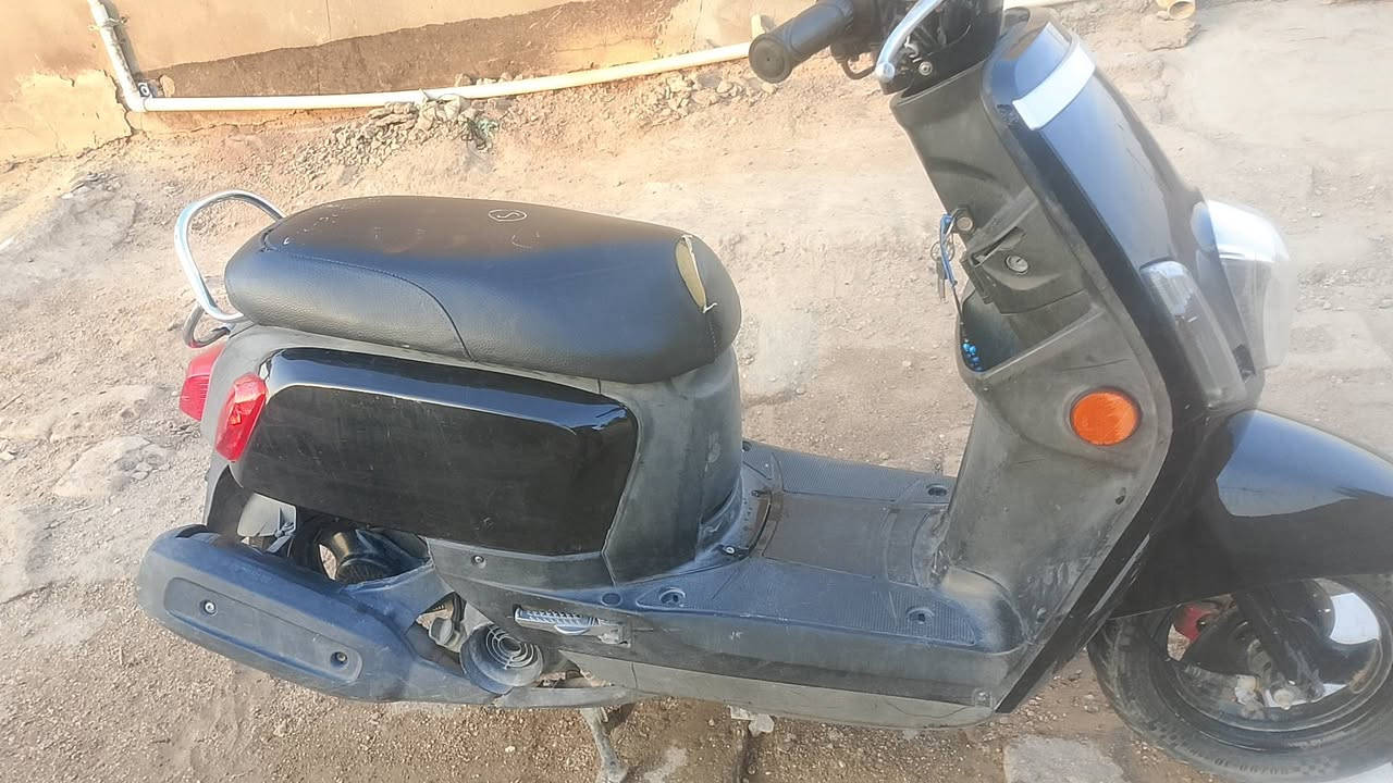 دراجه بوليس ماكس حاويه الستخدامشهرين /للبيع السعر قفل 950 
البصره قضاء القرنه 
‏‪***********‬‏ الاستفسار 
هاذ ‏‪+964 773 172 8134‬‏واتساب 
الي يحب يراسلني
