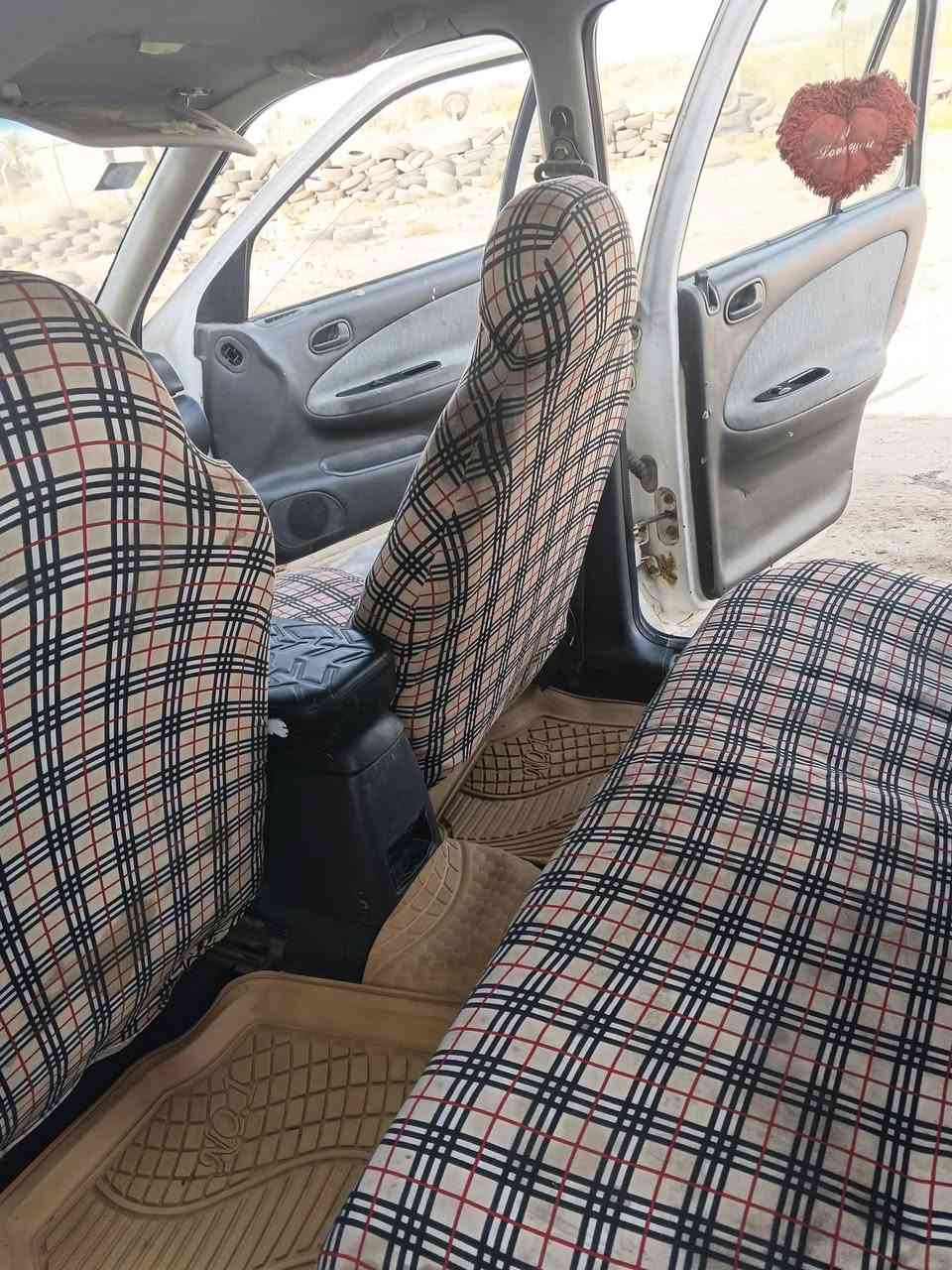 سلام عليكم سيفيه البيع اوتماتيك مسكر سياره كمله ومكمله ما بيه اي نقص مكينه خير من الله مكان بغداد رضوانيه نتصل                          ***********
