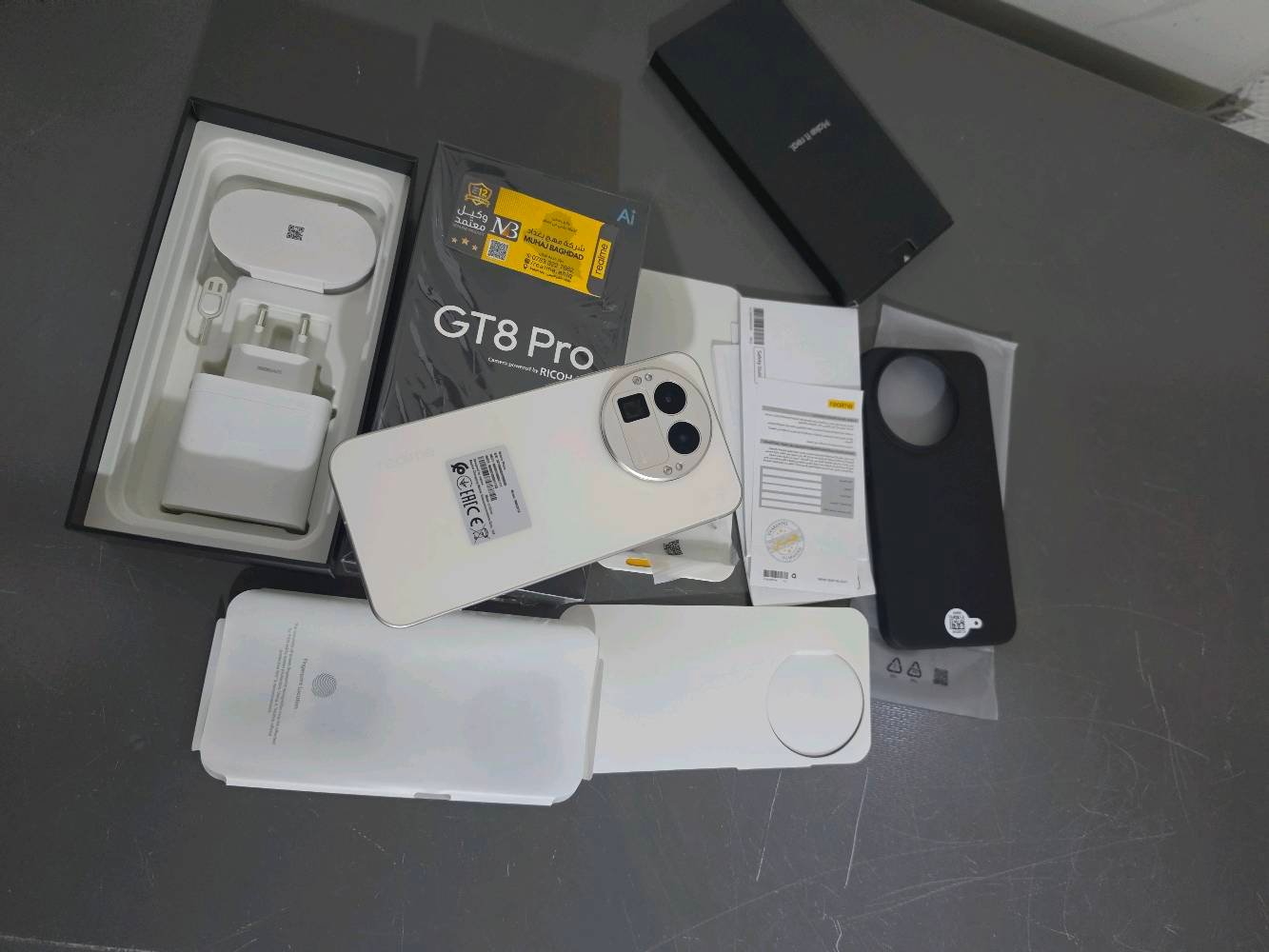 ريلمي gt 8 pro  ذاكرة 512 رام 16 ضمان وكالة MB استخدام اسبوع فقط شرط نظافة 100% ملحقات مامستعملة شرط للبيع السعر مليون و200 مجال كلش بسيط مكاني بغداد اي استفسار عالرقم ***********