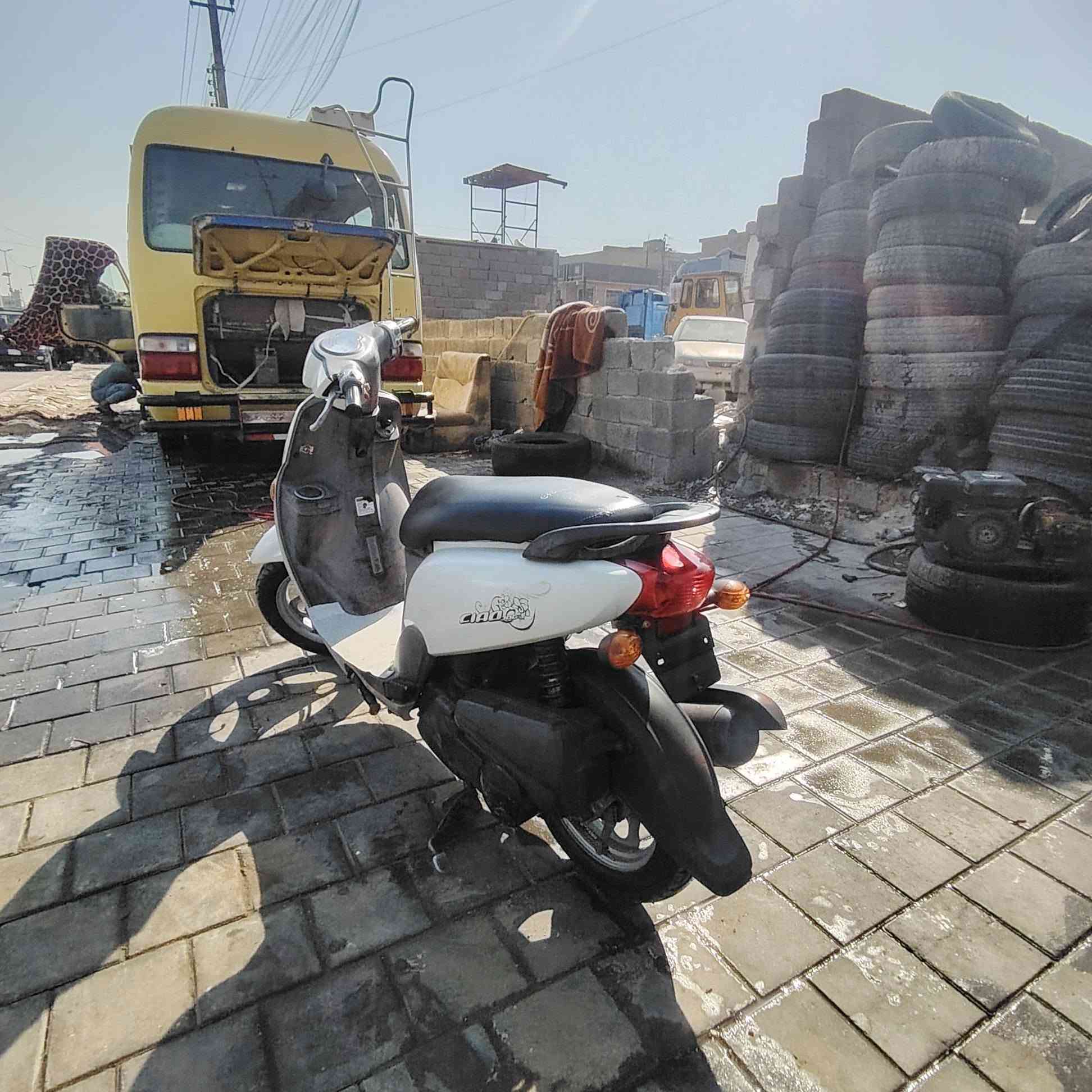 سلام عليكم فلة للبيع على وضع رنبة 
موديل ١٢ حلوة ما بيهة اي نقص
السعر ٩٠٠ وبيهة مجال  ***********
مكان بغداد
