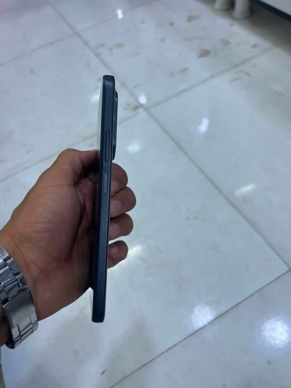 بوكو m7 • ذاكرة ٢٥٦ • رام ١٢