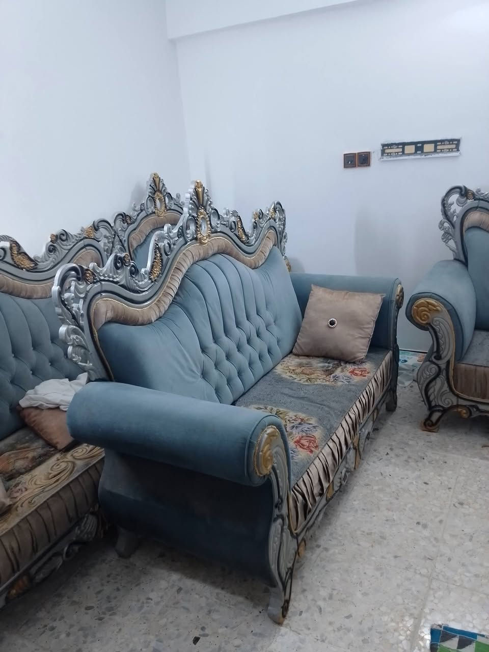 تخم ونص ملكي 15 مقعد مع كوشات مابي اي ضرر 850وبي مجال *********** هاذ رقم بي وتساب مكاني بغداد العبيدي شهداء الولى

