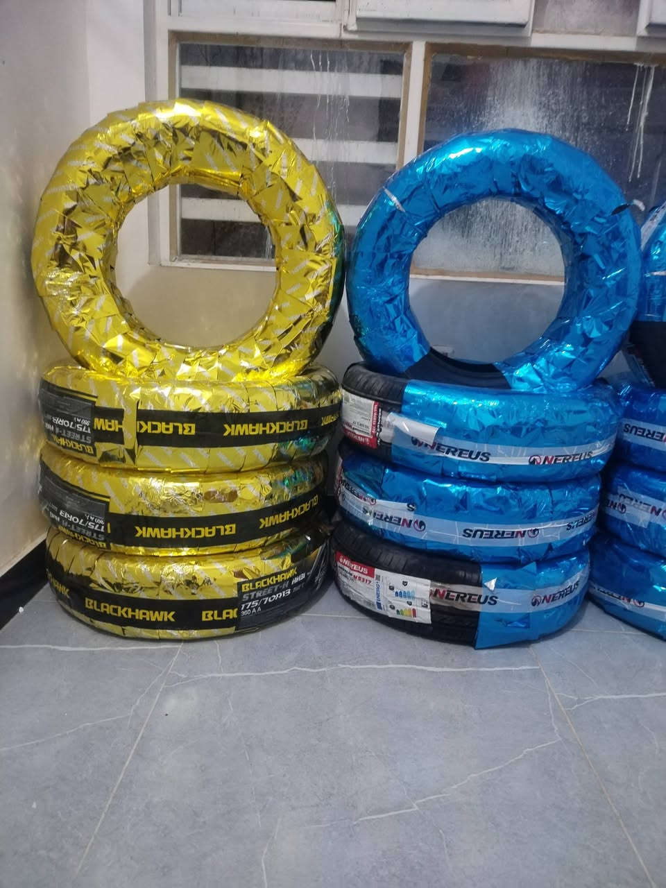 سلام عليكم يتوفر جميع انواع تايرات جديد قصط مريح بدون كفيل بدون ماستر للتواصل *********** بل خدمه  مكاني ثعالبه
