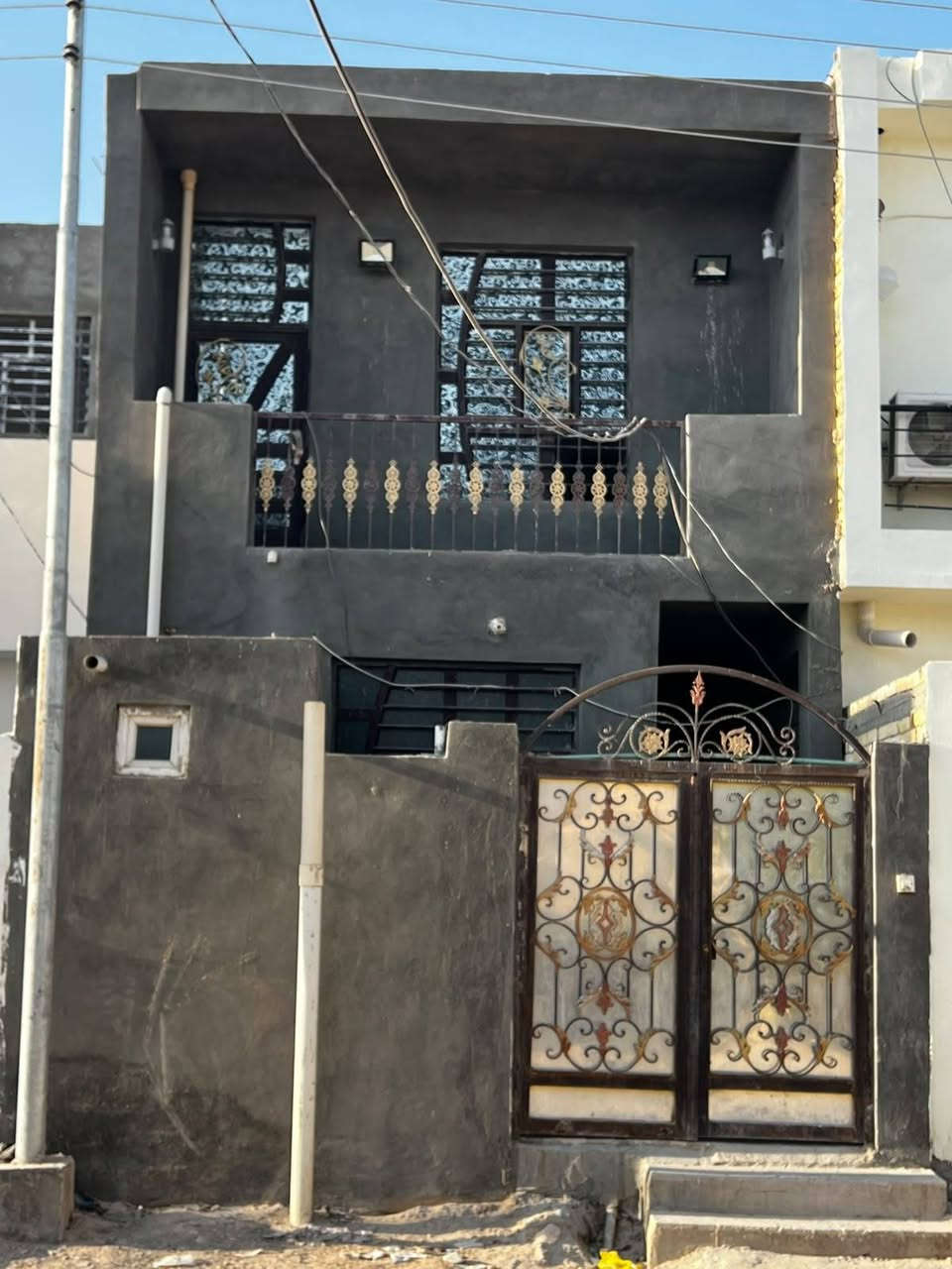 حي النداء منطقة 55 • ١٠٠م • طابق ونص