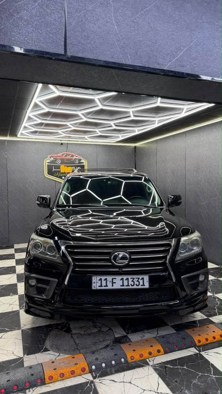 سلام عليكم
لكزس 2015 فول مواصفات 

V8. 570
السياره جديده مانقصها شي باسمي السياره تحويل مباشر عنوان بصره

ماعده ضربه بيها بخشم البنيد ماشيه 230k
 4كامرات
جنطه كهربائيه 
3شاشات بلادي
داخل جلد قيسي بلادي
قول زنون لايت متحرك
كشنات كهربائي
ذاكره كشن ميموري
بعد هواي مواصفات

السعر 370 

الرقم:***********
