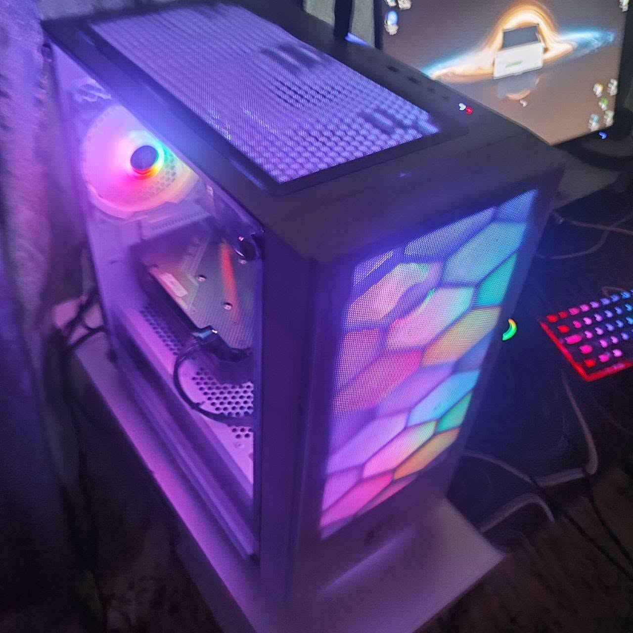 رايزن 5 4500 • GTX 1660 • رام 16 جيجا