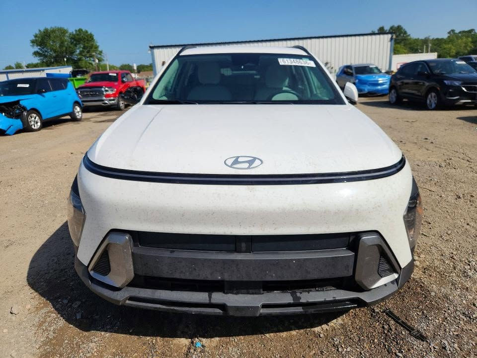 🛑عرض خاص 🛑عرض خاص‼️‼️‼️
نوع السيارة:2025 HYUNDAI KONA SEL
نوع الضرر : كما موضح في الصور 
رقم اللوت :61348636
 تاريخ المزاد: بيع مباشر
السعر :75 ورقة فقط

الكمرك صار ويانه عالفاتورة💖
🚘🇺🇸 سيارتك من المزادات الأمريكية… بأمان وثقة وشفافية

شركة السنايا أوتو شركة عراقية رسمية ومسجّلة في جميع دوائر الدولة منذ عام 2010، ومتخصصة باستيراد السيارات من جميع الولايات الأمريكية، ووكيل حصري لأغلب شركات الشحن العالمية.

نقدّم للزبون خدمة متكاملة تبدأ من اختيار السيارة وفحص تاريخها، مرورًا بالشراء والشحن والتخليص الجمركي والتصليح، ولغاية استلامها بكل أمان.

🎁 تقرير CARFAX مجانًا قبل الشراء
للتأكد من تاريخ السيارة، وقراءة العداد، والحوادث المسجّلة، وعدد المالكين قبل اتخاذ قرار الشراء.

🚢 شحن عالمي موثوق
نوفر خيارات شحن آمنة وأسعارًا تنافسية، مع متابعة مستمرة للسيارة حتى وصولها.

🔧 خدمة تصليح متكاملة
تصليح السيارات بأعلى معايير الجودة وبأنسب الأسعار، تحت إشراف فريق متخصص يهتم بأدق التفاصيل.

🛃 تخليص جمركي أصولي
تخليص السيارات من جميع المنافذ الحدودية، وتسجيل المعاملة على المنصة الرسمية، واحتساب الرسوم الجمركية على سعر الفاتورة الرسمية.

✅ شركة رسمية ومسجّلة منذ عام 2010
✅ وكيل حصري لأغلب شركات الشحن العالمية
✅ تقرير CARFAX مجاني قبل الشراء
✅ عرض أضرار السيارة وتفاصيلها بكل وضوح
✅ إجراءات رسمية وموثّقة تحفظ حقوق الزبون
✅ متابعة المزايدة والشحن حتى وصول السيارة
✅ تصليح بأعلى جودة وأنسب الأسعار
✅ تخليص جمركي من جميع المنافذ الحدودية
✅ استيراد من جميع الولايات الأمريكية

📍 المقر الرئيسي – بغداد:
المنصور، تقاطع سيد الحليب باتجاه المأمون، مجاور جامع المأمون
📞 ***********
📞 ***********

📍 فرع الموصل:
📞 ***********

📍 فرع البصرة:
📞 ***********

📍 فرع كركوك:
📞 ***********

🔜 قريبًا افتتاح فروعنا الجديدة في:
📍 كربلاء المقدسة
📍 النجف الأشرف
📍 الديوانية
📍 الناصرية

السنايا أوتو — نختار، نفحص، نشتري، نشحن، نخلّص ونصلّح… وإنت تستلم سيارتك براحة وأمان.

خبرة منذ عام 2010… وثقة تمتد من المزاد حتى باب بيتك. 🤝🇺🇸➡️🇮🇶

#السنايا_أوتو #كارفاكس_مجانا #مزادات_أمريكا #استيراد_السيارات #وارد_أمريكي #شحن_عالمي #تخليص_جمركي #تصليح_السيارات #سيارات_العراق

نص مكتوب في الصور:
- 61348636