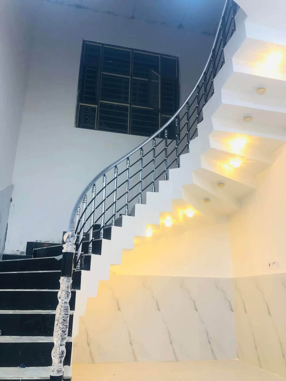 #الخبرة في التصميم📝 ⁦والابداع في التصنيع🧰  📏 والدقه في التركيب🛠⁦👷
تجدونه في منزلكم مقدم لكم من معرض الجوراني للالمنيوم  للمحجرات التركيه 🇹🇷⚜️

-----------------------------------------------------------------

#تصميم📝 و #تنفيذ📐 و #تركيب🔧 محجر ذو جودة عاليه وبأسعار مناسبة جدا 💵
🫴🏻
اتصال ☎️ 
***********
