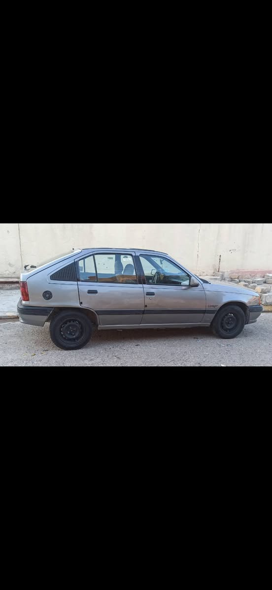 سيارة كاديت للبيع نظيفة محرك وكير شرط سنوية لل29
الشرعي بالموصل مبدل باتري جديد بوربرينات اربعه جدد دوش جديد سيارة جاهزة سعرها 21 ورقة وبيها مجال بسيط العنوان موصل الجانب الايمن ..
الاتصال على الرقم *********** او مراسله ع الخاص
