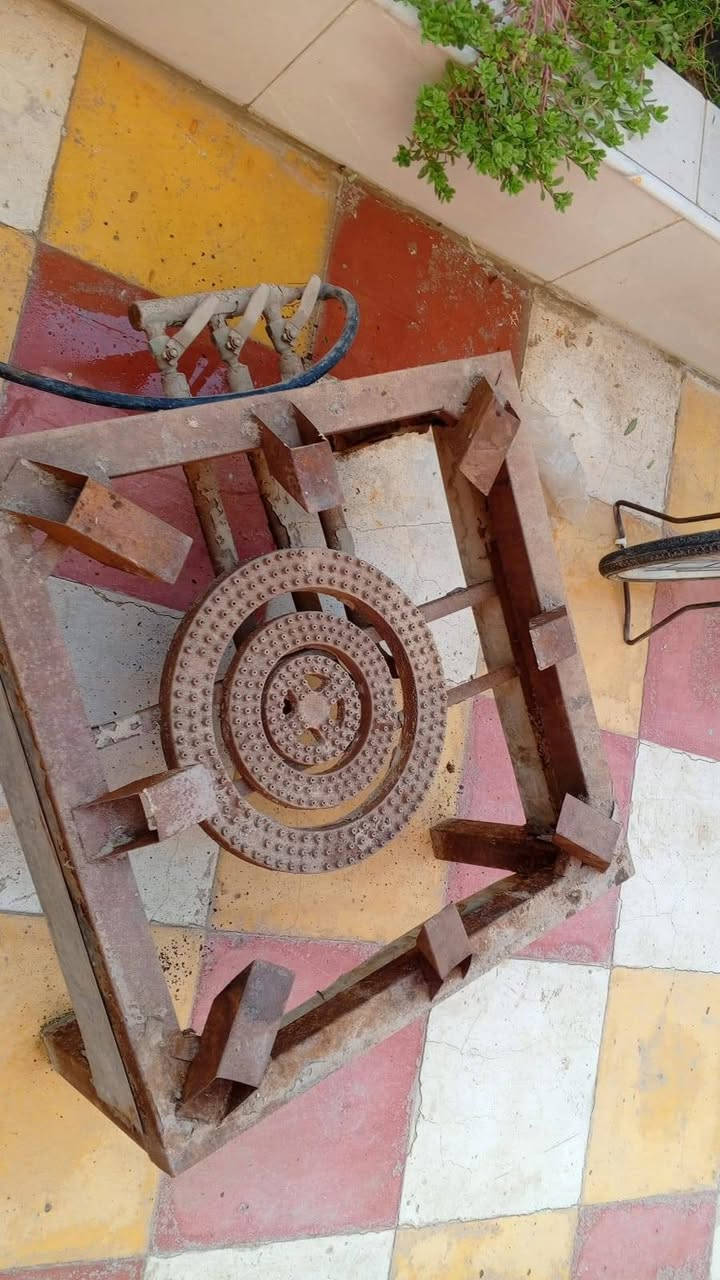 للبيع عربانه نقل غاز نوعية زينه جديدة ب30ومشبك حديد وبي باب ب10وبريمز حجم كبير 50
عنوان حله مهندسين ***********
