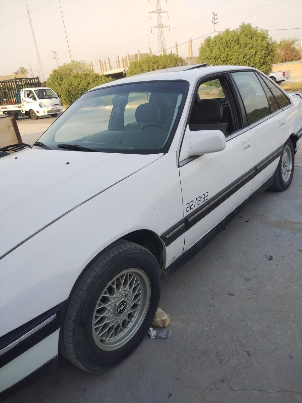 اوبل اوميكا البيع جديدة كلش
صبغ او سمكره جديد كلش

مكينه او كير مكفولات ٢٥٠٠ 

تخم تاير حداديه بل جيس شرط

غرف جديد كلش كهربايت كله شغله

يحتاج كمبريسر او غاز التبريد

السياره جديده شخط مابيه

مكان السياره بابل مسيب 

السعر ٣٧ وبيه مجال كلش قليل

***********
