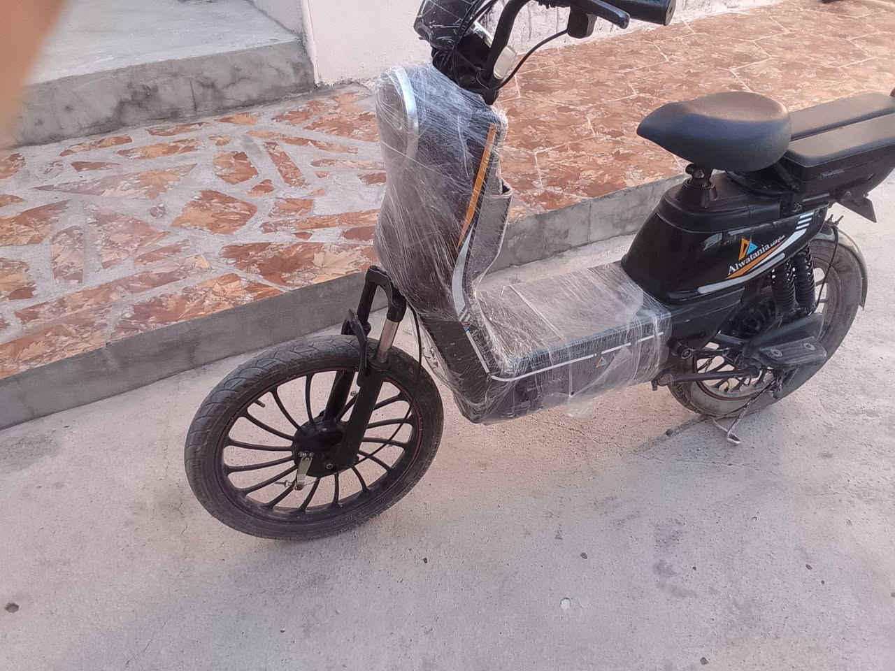 للبيع او مرااوس ب ماطور او جهاز  (275)
ماطور شحن شركة الوطنيه 
سرعه 60 
شغال كامل 
يصنع تشغيل عن بعد
