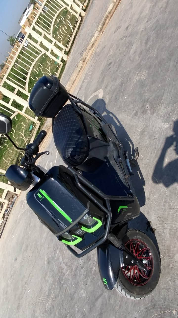 مأطور شحن اوباما للبيع الماطور كدام عينك نظافته فقط بطاريات نص عمر  ويحتاج حساس الماطور يمشي كلشي مابي يودي ويجيب ٢٥ كيلو على هذوله البطاريات وبي سماعه بلوتوث وكثير شغلات واط تريد اصلح الحساس هم ماعندي مشكله السعر 550 وبي مجال رقم *********** وبي واتساب
