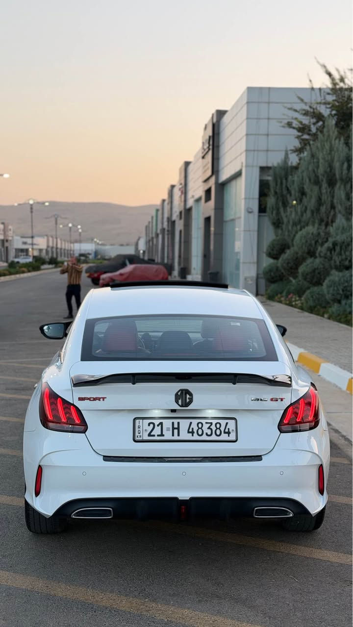 MG GT Turbo 2022 (ئەسڵی GT)

* مۆدێل: 2022
* فول مواسەفات
* سڵاید
* کوشنی جڵد
* گێڕی ئەلکترۆنی
* 3 مۆدی لێخوڕین: Eco، Sport، Normal
* کامێرای پێش و دوا

سەیارەکە بێ بۆیاخ، بێ سارد، بێ شوخت و بێ کرانەوەیە. سەنەوی و ڕەقەمی تازەیە و بە ناوی خۆمەوەیە. یەک دینار مەسرەفی تێدا نییە. گێڕ و مەکینە بە شەرت، تا 10 فیتەریش بە شەرت کامل جوانکاری بۆ کراوە

شوێن: سلێمانی

ژمارەی پەیوەندی: *********** السليمانية, العراق
