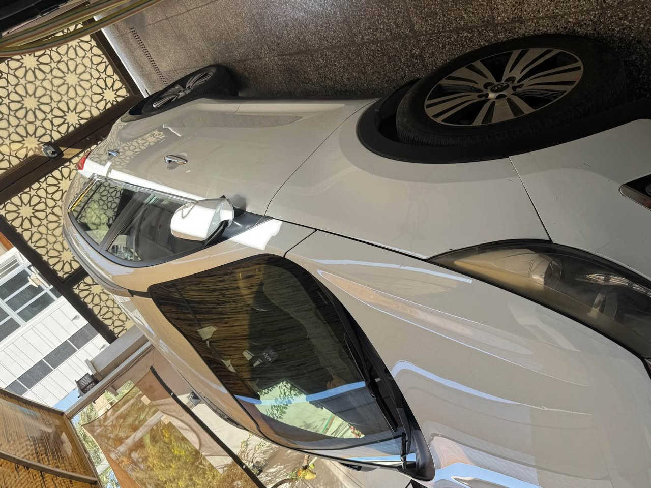 سبورتج موديل ٢٠١٦ 
ماشيه تقريبا ١٣٥ الف كيلو 
محرك GDI 
رقم بغداد 
سيارة بيها ملاحظات بالكشر بسيطه 
سعر ١٤.٥٠٠ الف وبيها مجال بسيط 

رقم التواصل فقط *********** بغداد, العراق
