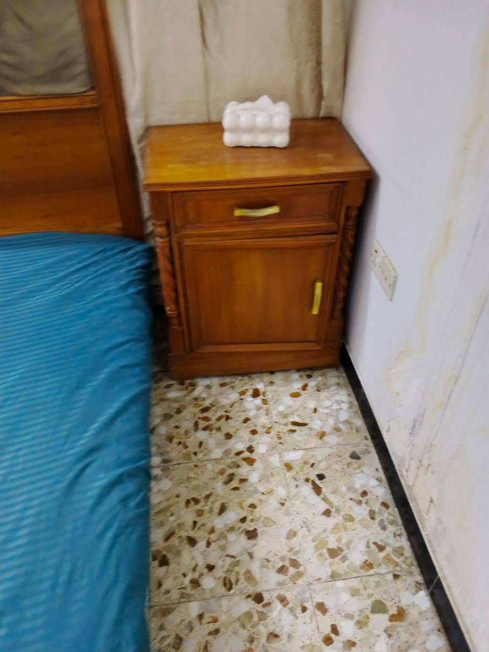 السلام عليكم 
غرفه صاج بورمي نظام تركي سلايت كلش نظيفه ظهر جرجوبه سعر 650 بيه مجال.. مكان بغداد المشتل 
***********

