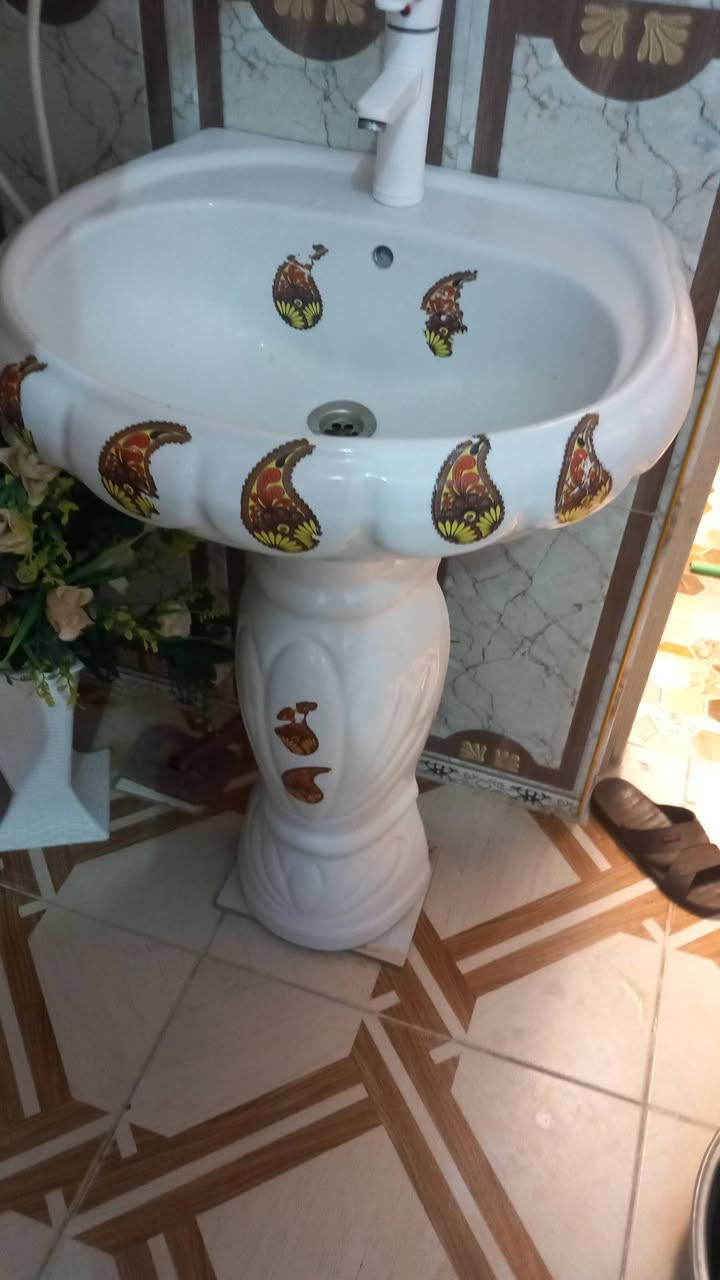 السلام عليكم مغسله جديده مستخدمه عشره ايام للبيع البصره دور الشرطه السعر 35 قفل ***********
