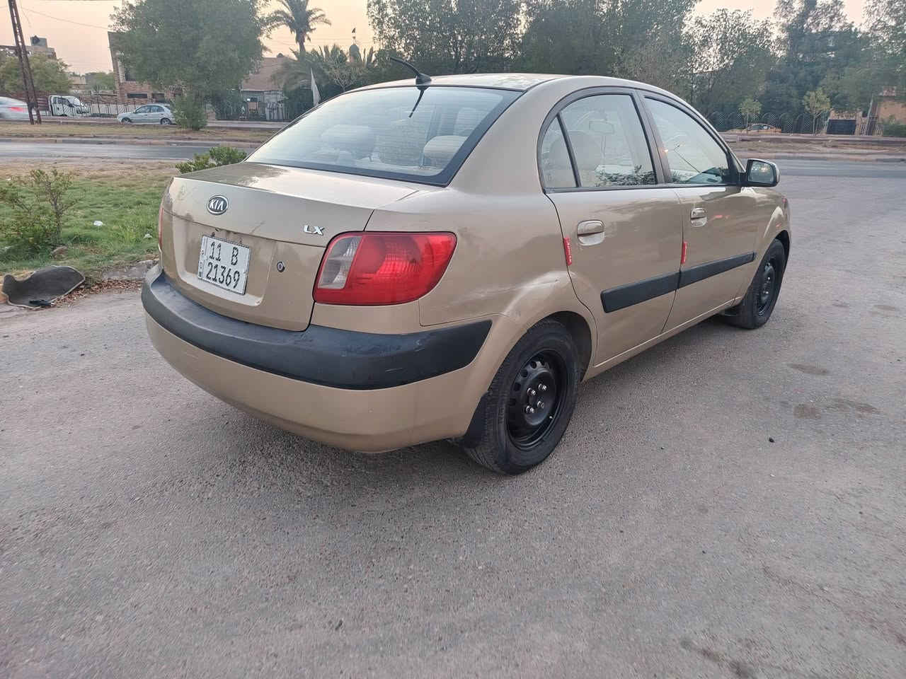 كيا ريو موديل 2007 محرك 1600 كير تبريد جيد جدا السعر 70مكان بغداد حي الجهاد ***********صبغ احزام
