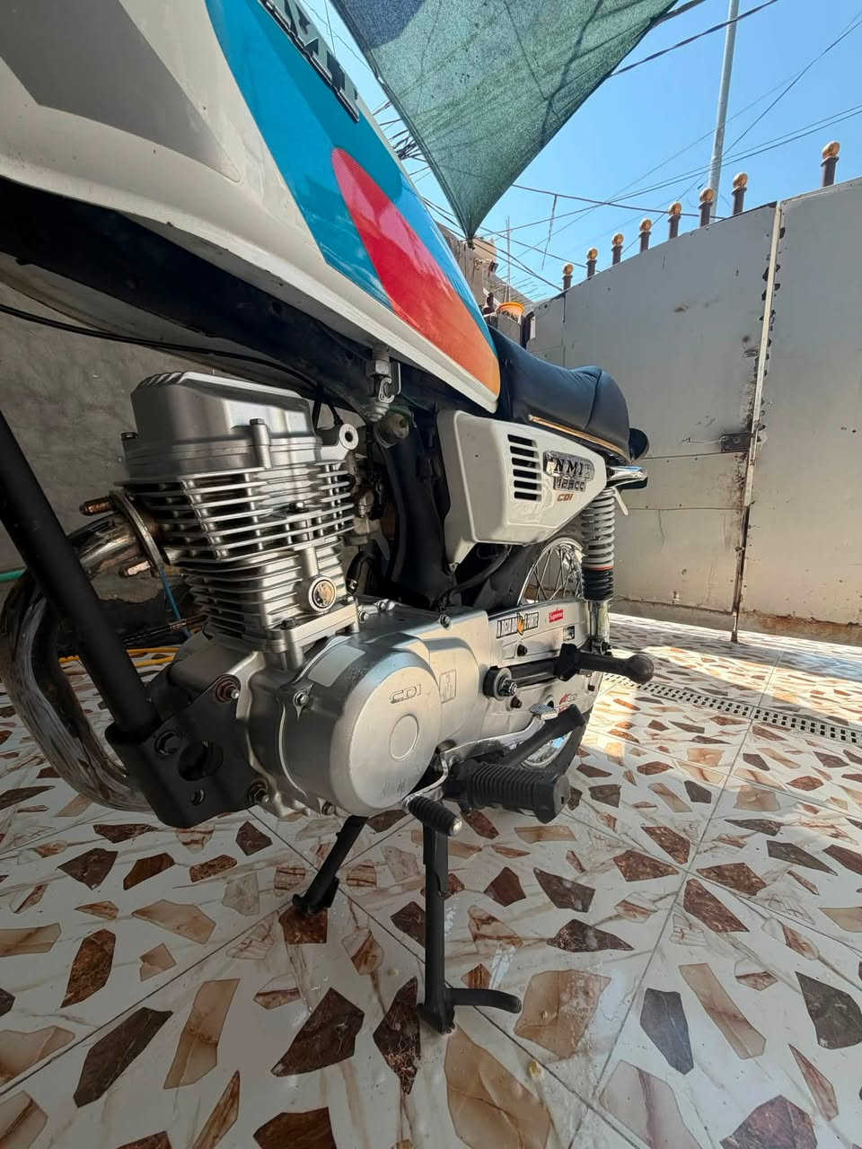 سلام عليكم نامه شلامچه مكينه ٢٥ شاصي اوراق ١٤ دراجه جديده وجاهزه برغي نقص مابيها سعرها ٥٠٠ بيها مجال بسيط كلش مكاني بابل مركز ***********
