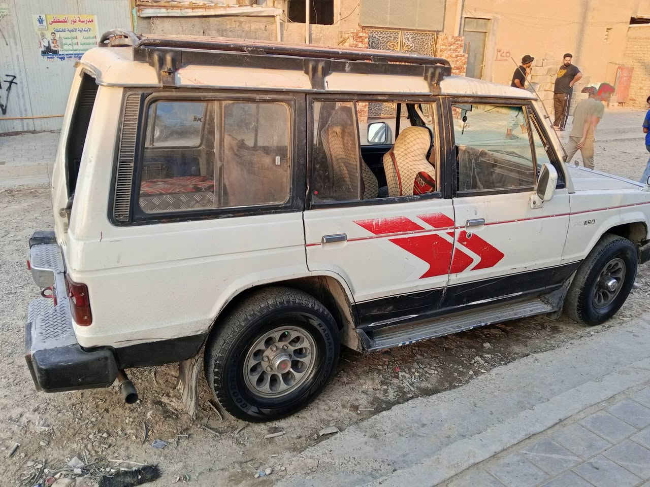 السلام عليكم
باجيرو للبيع 
رقم واسط مشروع وطني 
مكينه ونجي سته
صدر تعبان باور ستيرن عاطل 
السعر 33وبيه مجال 
العنوان بغداد مدينه الصدر 
***********
