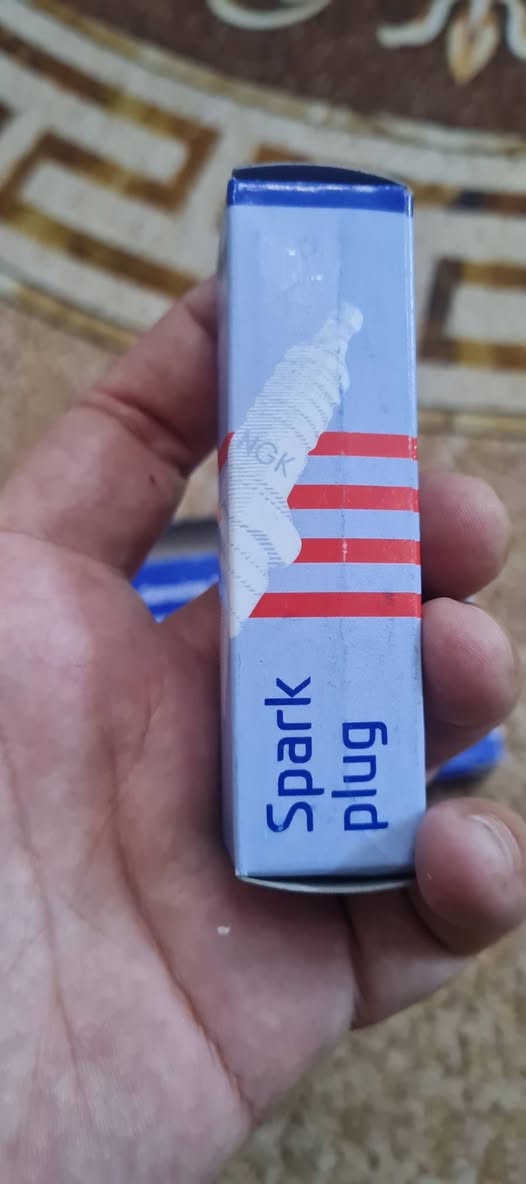 بلكات أصلي • NGK • ٦ قطع