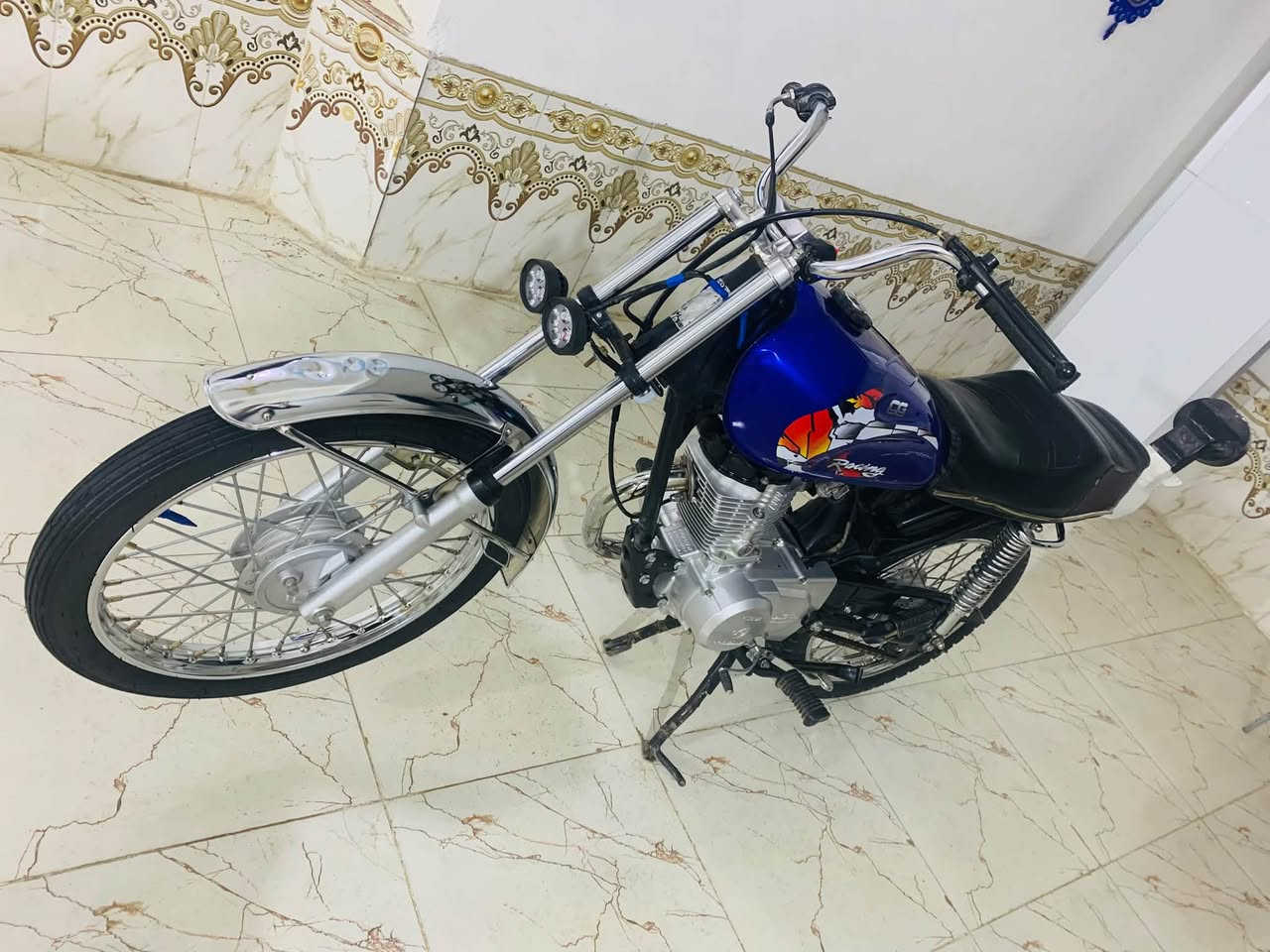 السلام عليكم دراجه نامة شاصي ١٨ اوراق اصولي  وتعميرة كلهة ٢٦ مفتوحة بستم فقط دراجة كاملة على آخر حباية مكاني شطرة سعر اتصل الشراي يتصل ولمايشتري لايتصل احسن مايحصله حجاية مو حلوة ***********
