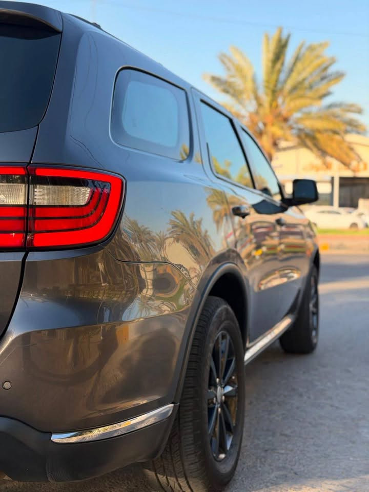 دورنكو 2016 SXT
رقم اربيل شاشة جبيرة كامرة دوارة داخل اسود كشن سائق كهربائي حساس خلفي وباقي المواصفات المعروفة
ماشية 165 ألف كيلو سيارة ترايهة مال 2025 
صدر جديد 
محرك كير كفالة محرك المرغوب ماكو دوانز حتى بالعادي
تبريد ثلج ❄️ 
تخم تاير جديد
ضرر بسيط جاملغ وباب عكس السائق موجود بلمنشور
جاملغ مبدل ومصبوغ
باب تبديل نفس اللون 

سعر 184 ورقة وبيهة مجال

سونار موجود يم المندلاوي مسوي
رقمي / 
***********  وتساب متوفر
مكان السيارة زيونة 

ملاحظة/ تشوف السعر هواية اعبر المنشور وان شاء الله تلكي الاحسن وارخص السيارة جديدة ومتعوب عليهة ومابيهة دينار مصرف مع تحياتي للجميع
