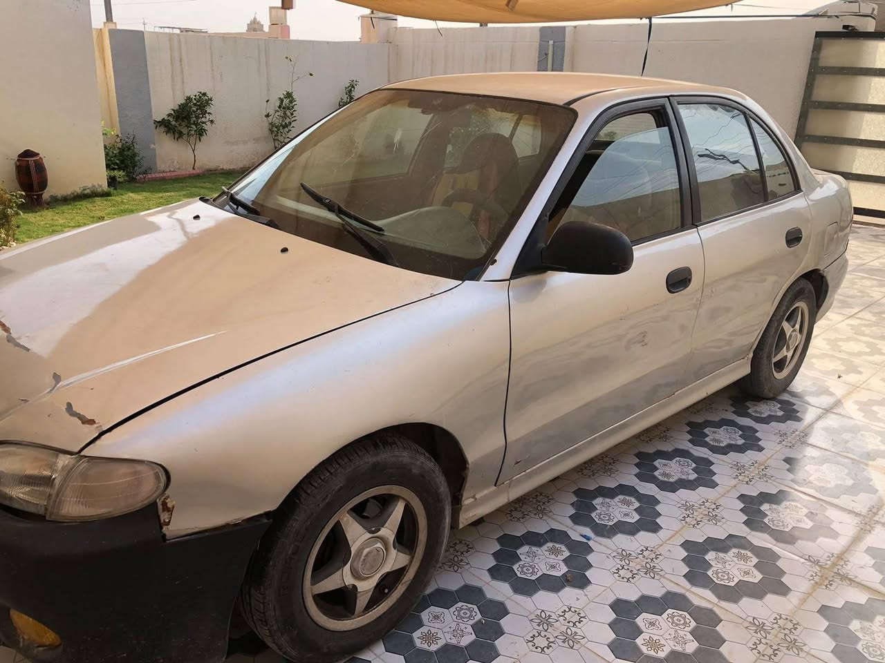 سيارة للبيع نوع اكسل مديل ١٩٩٦ توصل ***********
