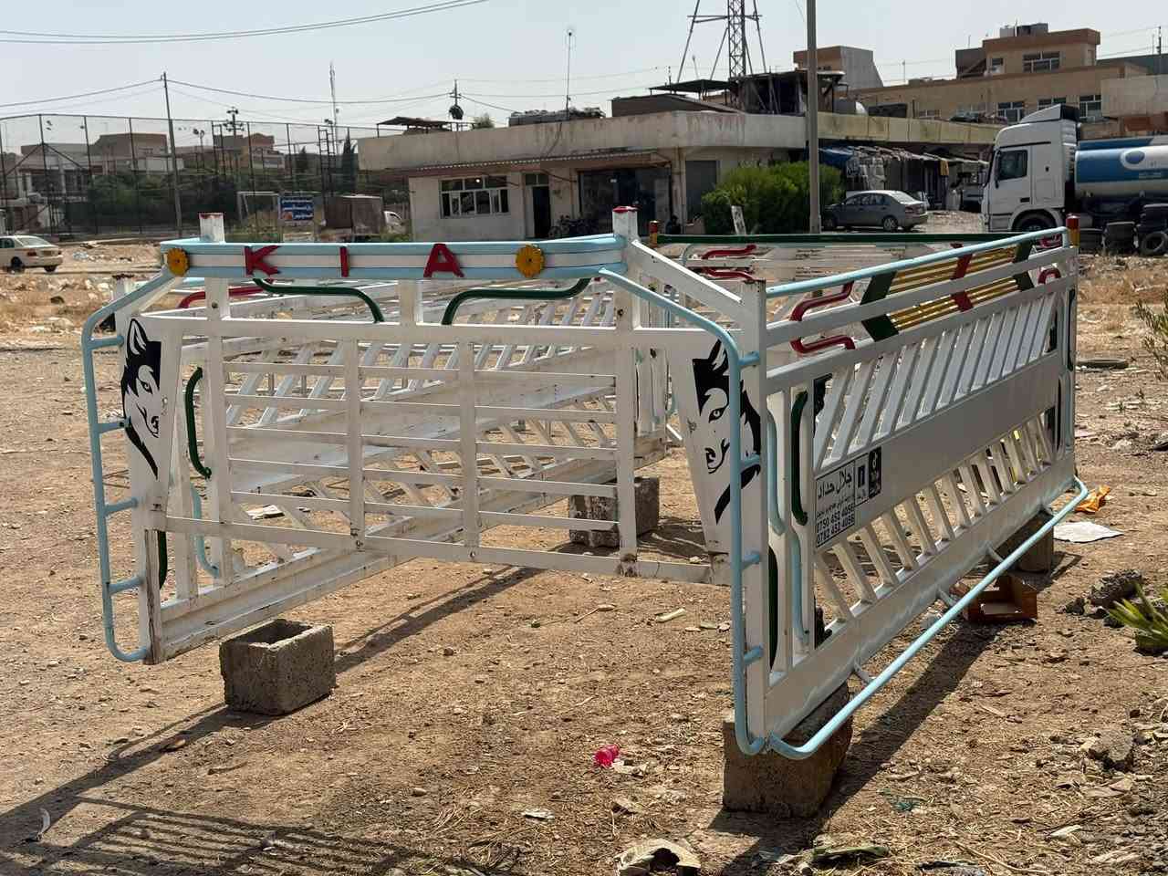 چەمچەی کیای 4000 بۆ فرۆشتن
دەست کردی جلالە شکاو خایسی نیە 

سبوخی نووێیە 

گۆرینەوەش دەکەم لەگەڵ چەمچەی دی 

سعر 375 دۆلار مەجالێکی کەم 

شوێن هەولێر 

***********
