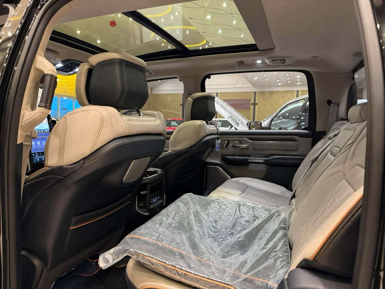MARHABA CARS ERBIL
——————————
BRAND : RAM 1500 
CLASS : TUNGSTEN 
ENGINE : V6 - 3.0T  - 4x4
STATUE : CLEAN TITLE كلين تايتل
YEAR : 2025
PRICE : $$
COUNTER : 18,000 KM
IMPORTING : وارد خليجي شركة هارلم
ADRESS : Erbil , أربيل شارع ١٠٠م صف دائرة گمرگ
FOR IFORMATION CALL US :
MARHABA CARS 
 📞 : ***********
