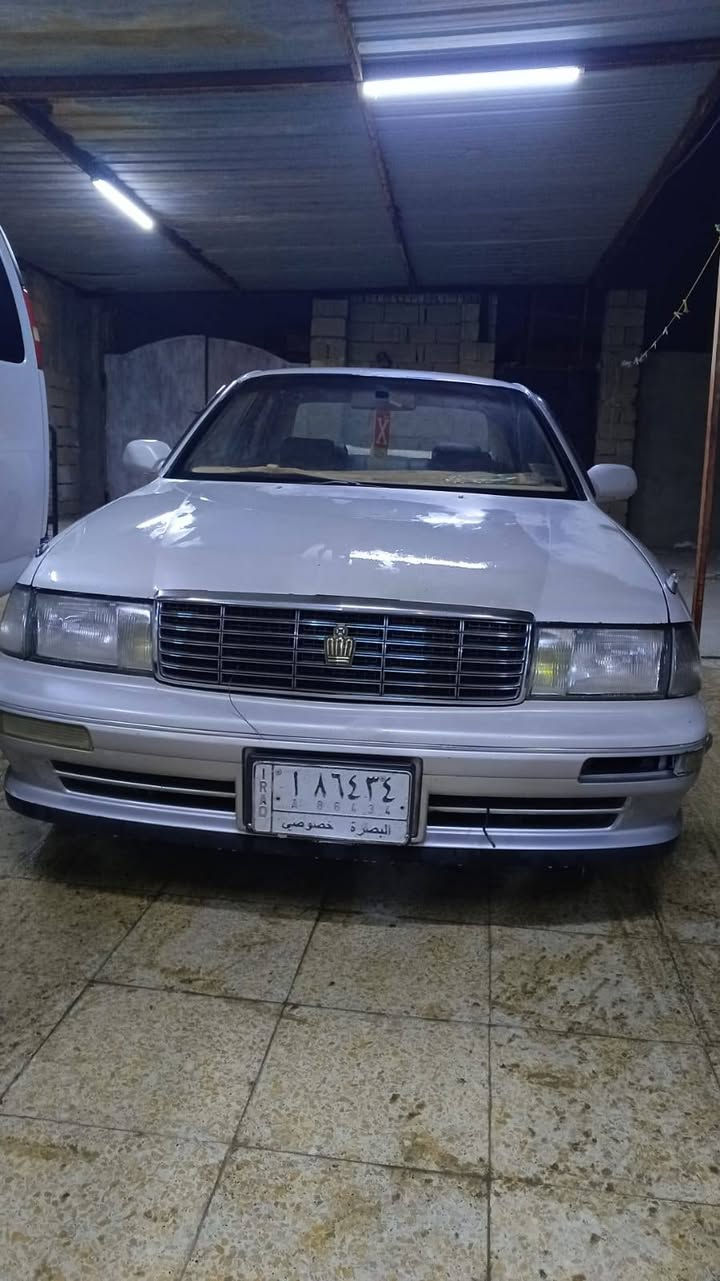 سياره بطه تحوير امارات منفصل94 للبيع باسمي السياره سنويه منتهيه بيها ضربه موضحه مرجعه بارد تبريد بي ليك كير ومكينه كفاله وبدي نظيف السعر 45 قفل للتواصل على الرقم هذا *********** البصره

