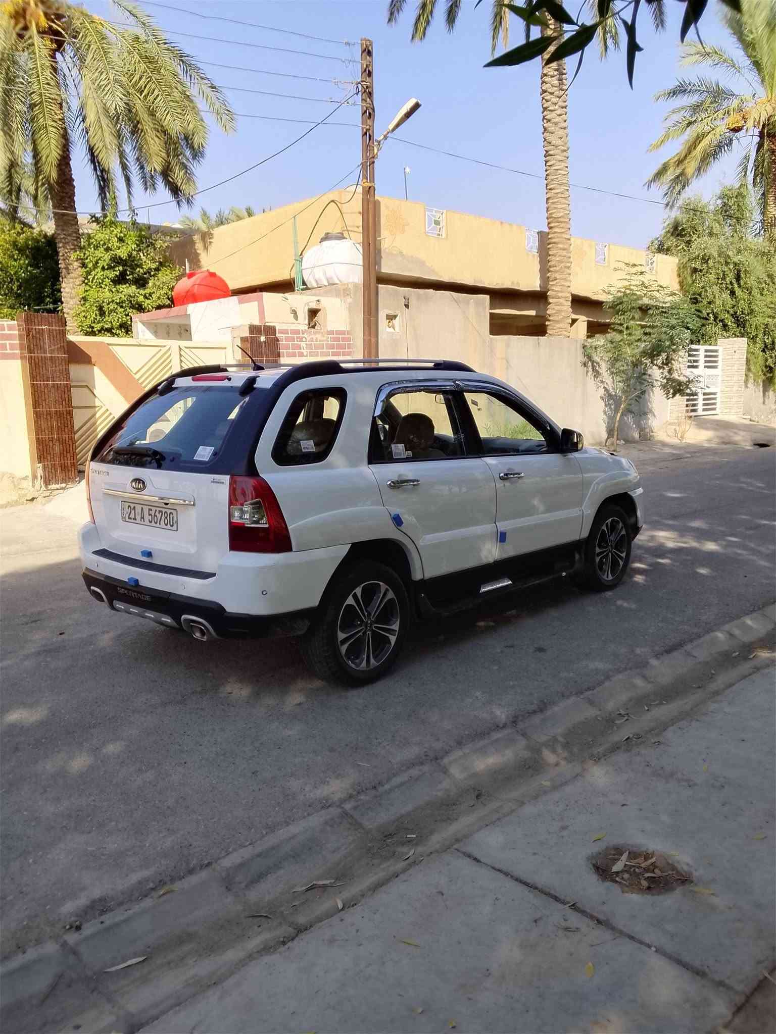 سبورتج 2009 خليجيه داخل بيجي جديده وجاهز مكفوله من لصبغ بيها بارد بلدوسه وفاتحين لباب مكفوله من كلشي محرك 2000 رقم سليمانيه سنويه جديده تخم تاير تبريد صدر كله تمام لسعر ،115 وبي مجال قليل عنوان ديالى تصال فقط كلشي موضح يمك
