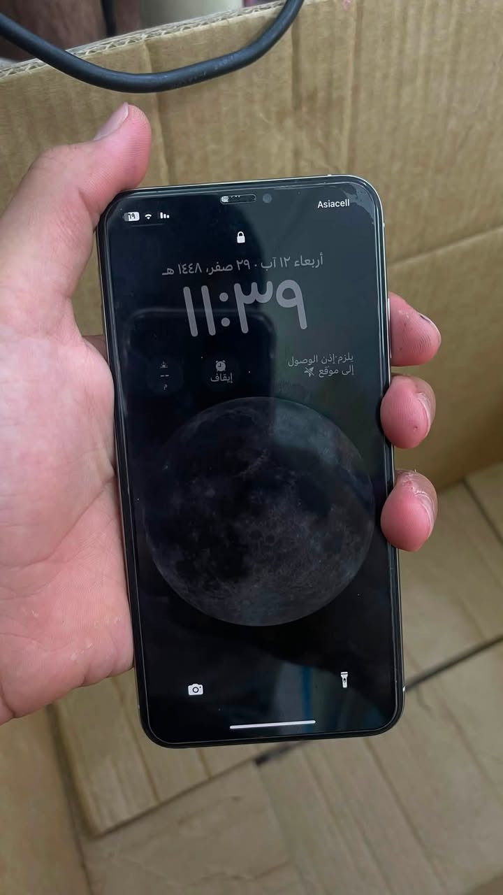 ايفونxs max
مافتوح شرط ابلادي 

الجهاز مكفول كفالاه عامه 

الجهاز بس هاذا الفطر بل ضهر 

بطاريه 64. 🔋✅

وذاكره 64✅

اضرر : فيس ايدي واكف بس 

موقع :الموصل _الزهور _دوره العبادي 📍

الرقم :***********

