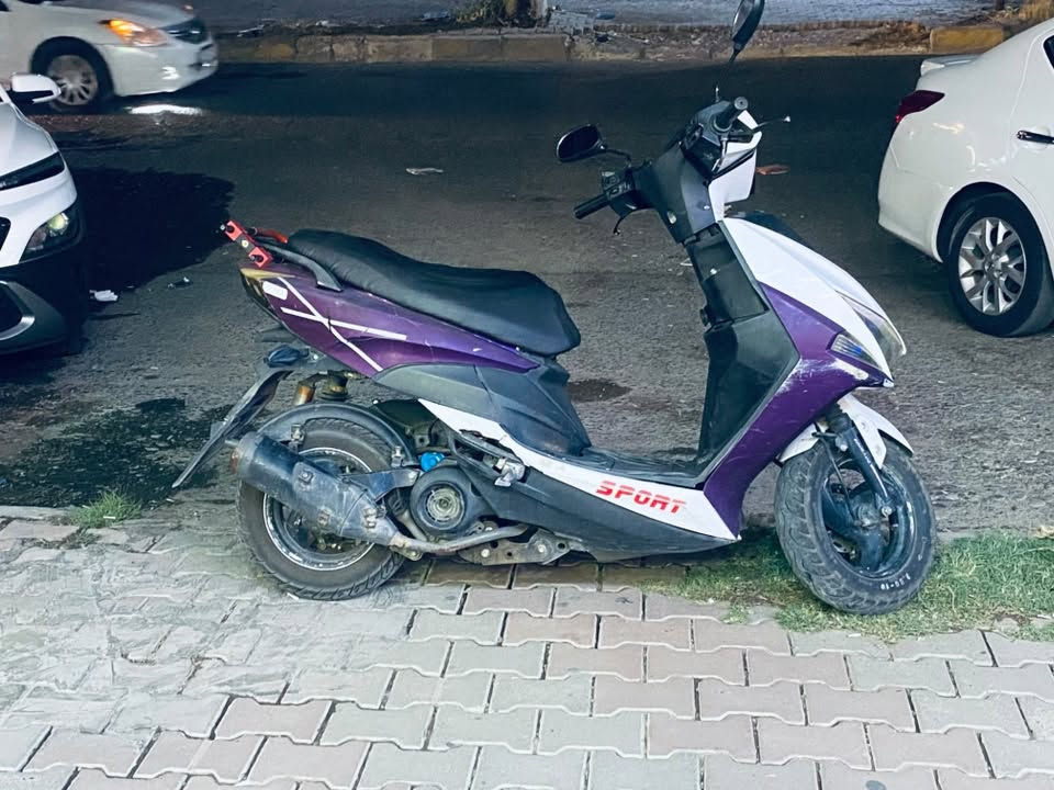 Fs 125cc
السعر 350 الف قفل نهايتو 

مكينة خير من الله تمشي 90 كبس مو مفتوح 

كهربائيات كلها تشتغل 

الكفرات 80‎%‎ 

يحتاج بنز بريك خلفي بطارية فقط

 التواصل واتساب 

*********** 

والشاري لا يتعبني السعر نهائي
