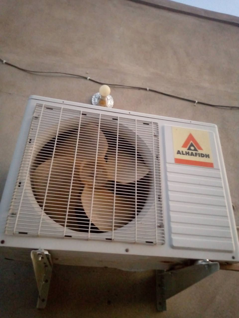 السلام عليكم سبلت اللبيع طنين وسدس عنوان جدعه  شرط الشغل سعر 325بي مجل ***********
