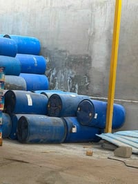 براميل فارغه كبير و صغير للبيع  مكان بغداد كماليه  07747779044