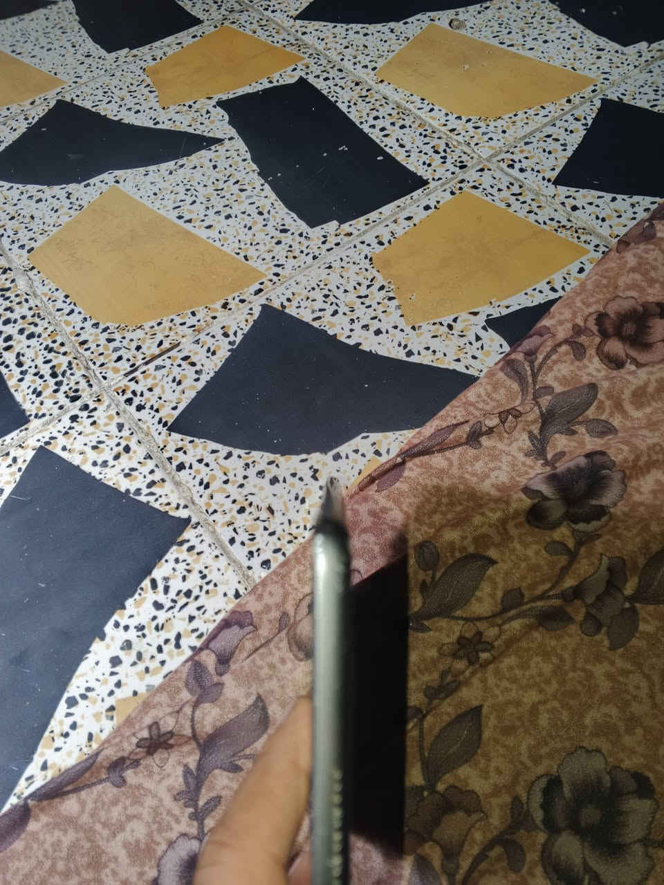 آيباد الجيل السابع • ٣٢ جيجا • شاشة لمس