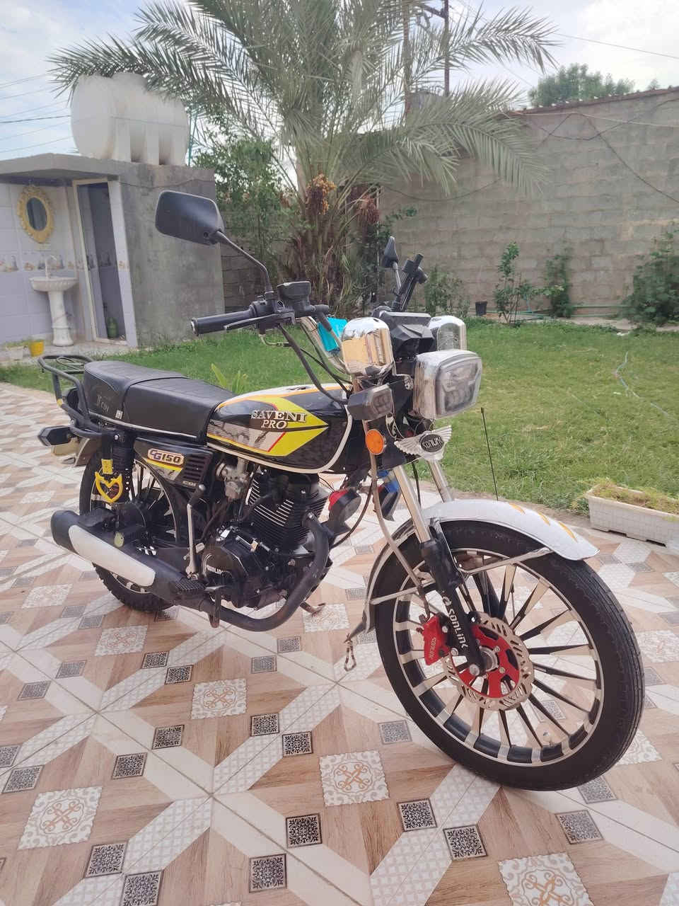 السلام عليڪم
بيع او مࢪاوس حسب القناعه 
سيفان مديل 2025 🖤💫
مڪينه 200 cc ڪفاله منل فتح 
ويل ماࢪسدس 
ڪهࢪبائيات ڪلها ڪامله دراجه ڪلها شغاله ومن دون نقص نڪره سلف هندر سماعات ستاند مبايل 
مڪاني ديالئ ڪنعان 
سعࢪ 750 وبيها مجال 
رقم *********** 
مو شࢪاي اطلع ڪبل فدوه اࢪوحلك
