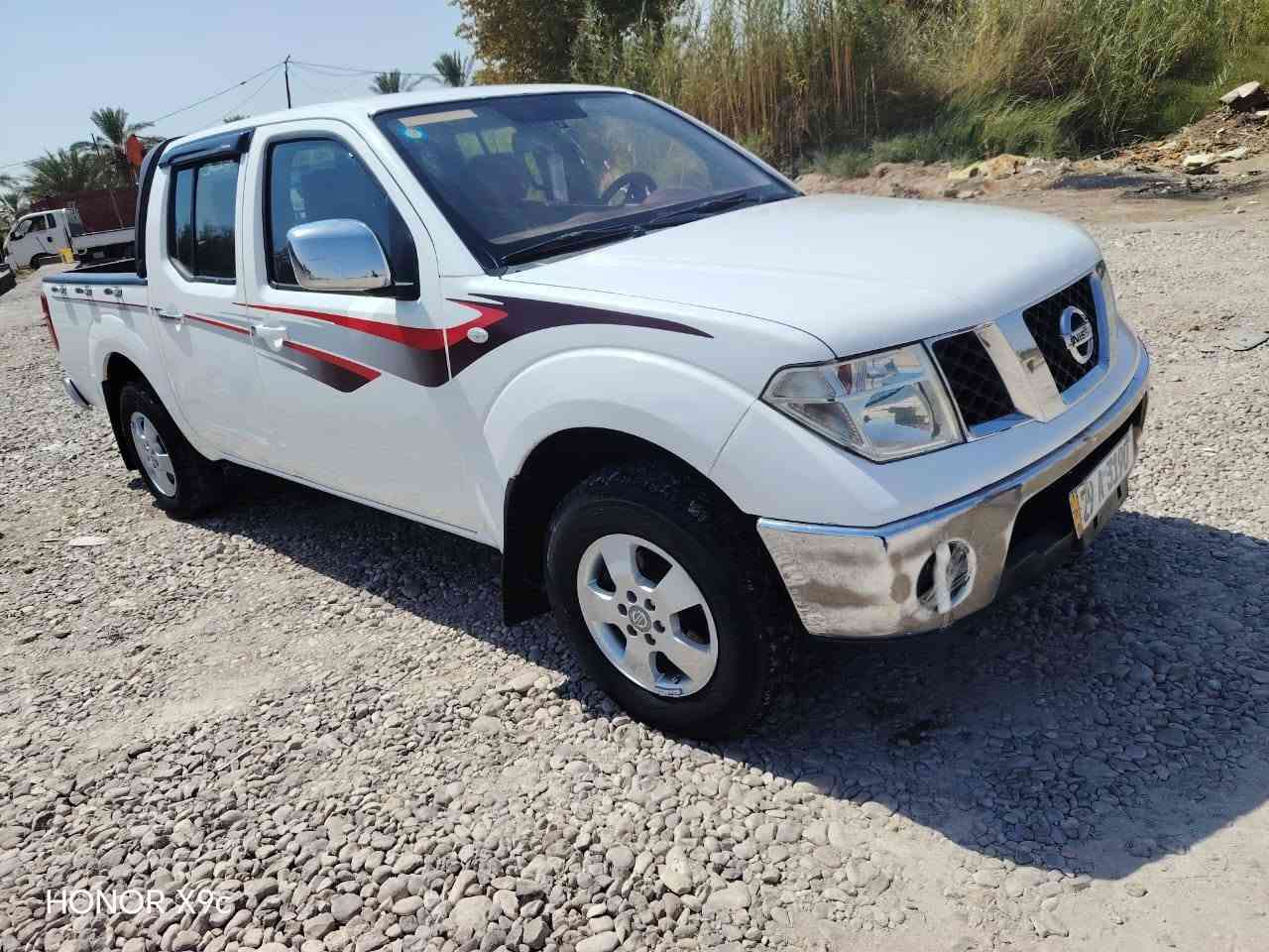 نيسان نيفارا موديل 2008 مكفولة من الصبغ والفتح ماعدى بارد شبر بالباب عكس السائق اوتماتيك رقم واسط انكليزي صدر جديد كهربائيات كلها شغاله محرك جيد جداً تبريد المكان الصويرة السعر 90بيها بيها مجال ***********....***********
