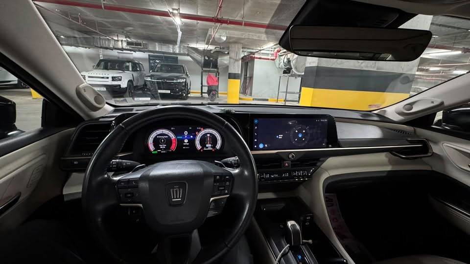 للبيع تويوتا كراون 2023 – فئة Majesta

 Toyota Crown Majesta 2023
* المحرك: 2.4T هايبرد
* الممشى: 45000 كم
* المواصفات: عراقي/ وكالة شركة ساز
* اللون: بني
* المقاعد: جلد
* عدد المقاعد: 5
* الحالة: مستخدم
* اللوحة: بغداد خصوصي
* حالة السيارة: بدون صبغ

📍 الموقع: بغداد

السعر: 35,500$
رقم الهاتف:  ***********
