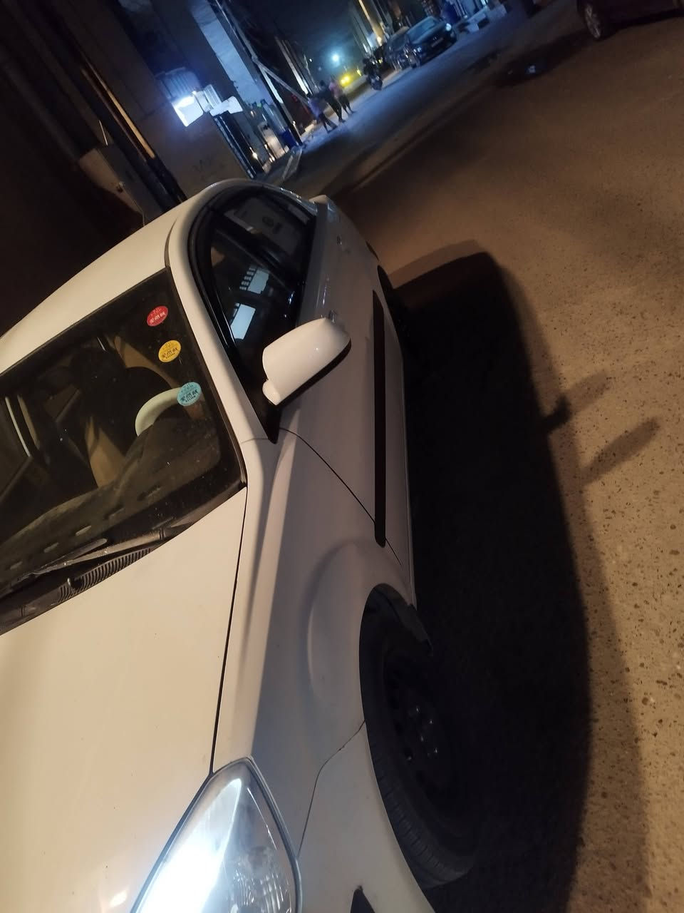 السلام عليكم
ريو 2009 خليجي..

قطع صبغ..

محرك 1600

رقم مميز باسمي 4025 بغداد 

سيارة جاهزة كير مكينة كهربائيات..
تبريد ثلاجة 
فيت بم فلتر جديد 
نوزلات جديدة 
بلكات جديدة 
تايرات ممتازة 

الصدر يحتاج ادامة 

السعر 66 بيها مجال 

الدورة شارع 60 

***********
