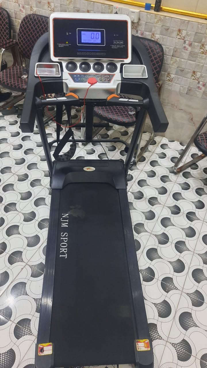 جاز جري للبيع السعر 400 جاز استخادم شي قليل جاز اخو الجديد 
***********
