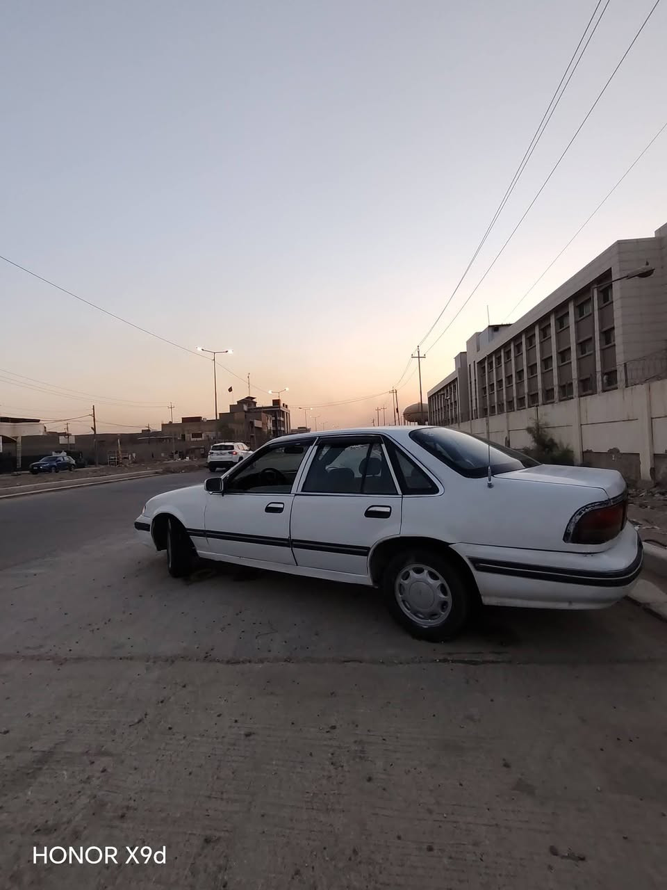 كيرو مكينه بالشيس
موديل 94 سنويه لل 28

تحويل ثاني يوم باترو سلف وتخم تاير جد ودوشه مال الشركه جديده سعر السياره 27 وبيها مجال حك الجيه بكار السياره حله شارع 80 الرقم والاستفسار***********
