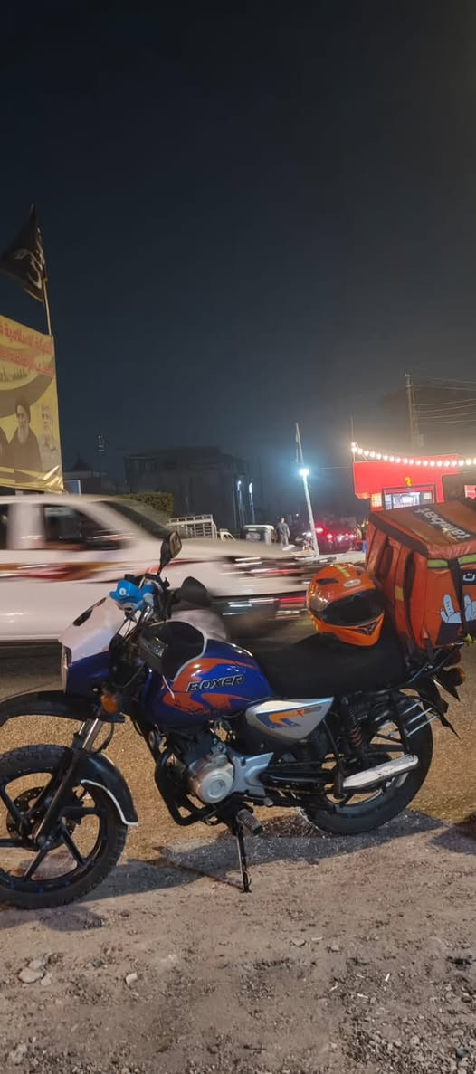 سلام عليكم للبيع بوكسر موديل 22 مجفته تجفيت شركه نضيفها رقمها بغداد بسمي دراجه السعر 1800 وبي مجال بسيط العنوان البلديات ***********
