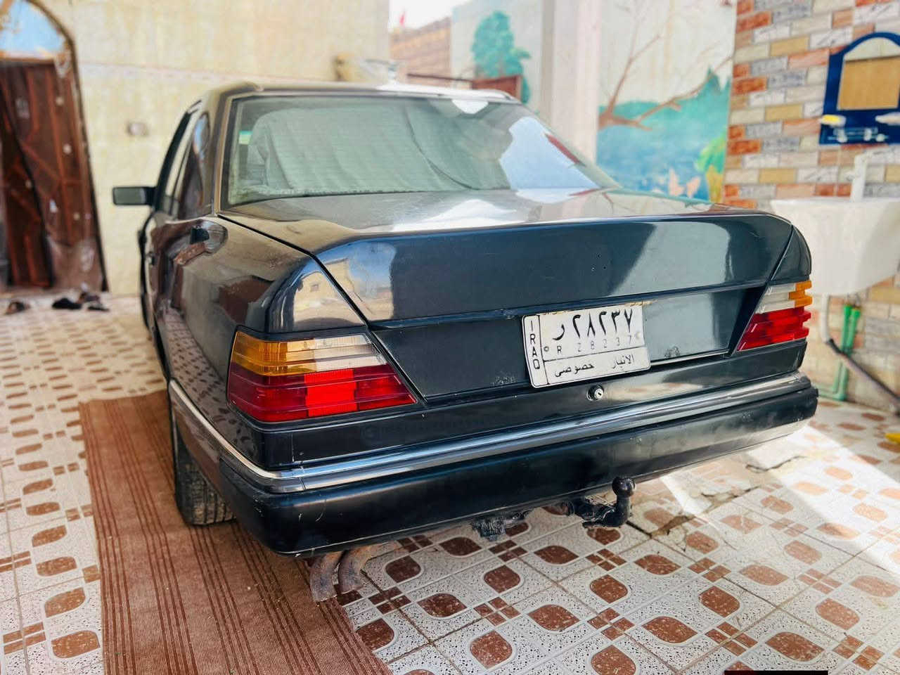 السلام عليكم
مارسدس دب للبيع موديل92
مكينه 2500 كير جديد
للاستفسار ***********

