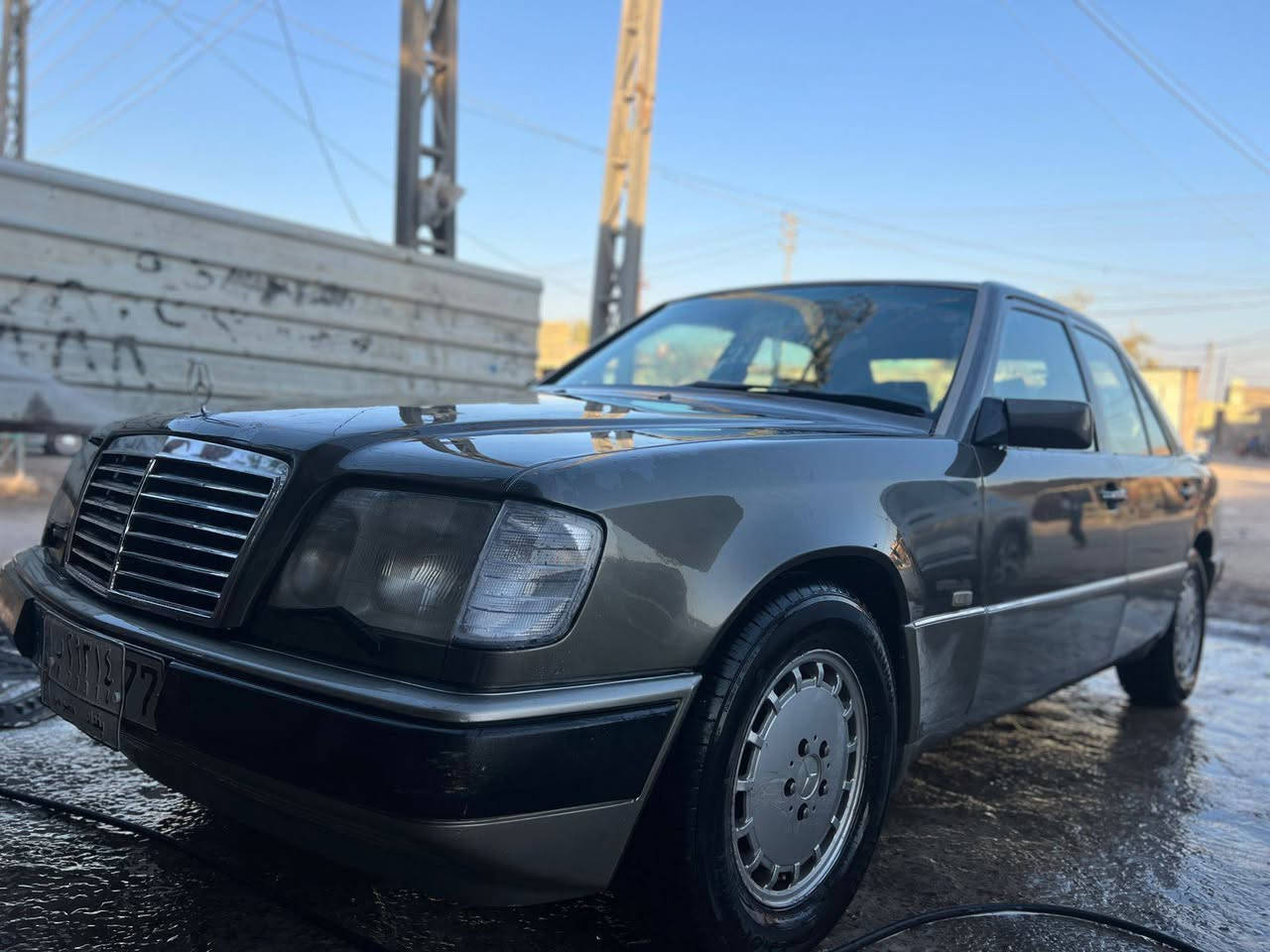 دب ٩٠ حجم ٣٠٠ .مكينه وگير vvt.جدد رقم بغداد سنويه ماصاقطة مشروع وطني ..تبريد ثلج..حداديه تايرات مشط كله جدد..مابيه ولاضربه مصبوغه عام اثر جراد.  غرفه بلاديه مخمل. كلشي بيه شغال سنتر لوك...سياره جاهزه. مكاني نجف السعر ب٦٥. او مراوس.  كاتبلك كل مواصفات مو تدخلي خاص ودكلي دزلي صوره وشبيه مابيه. ***********. وترايك للشمال بيه
