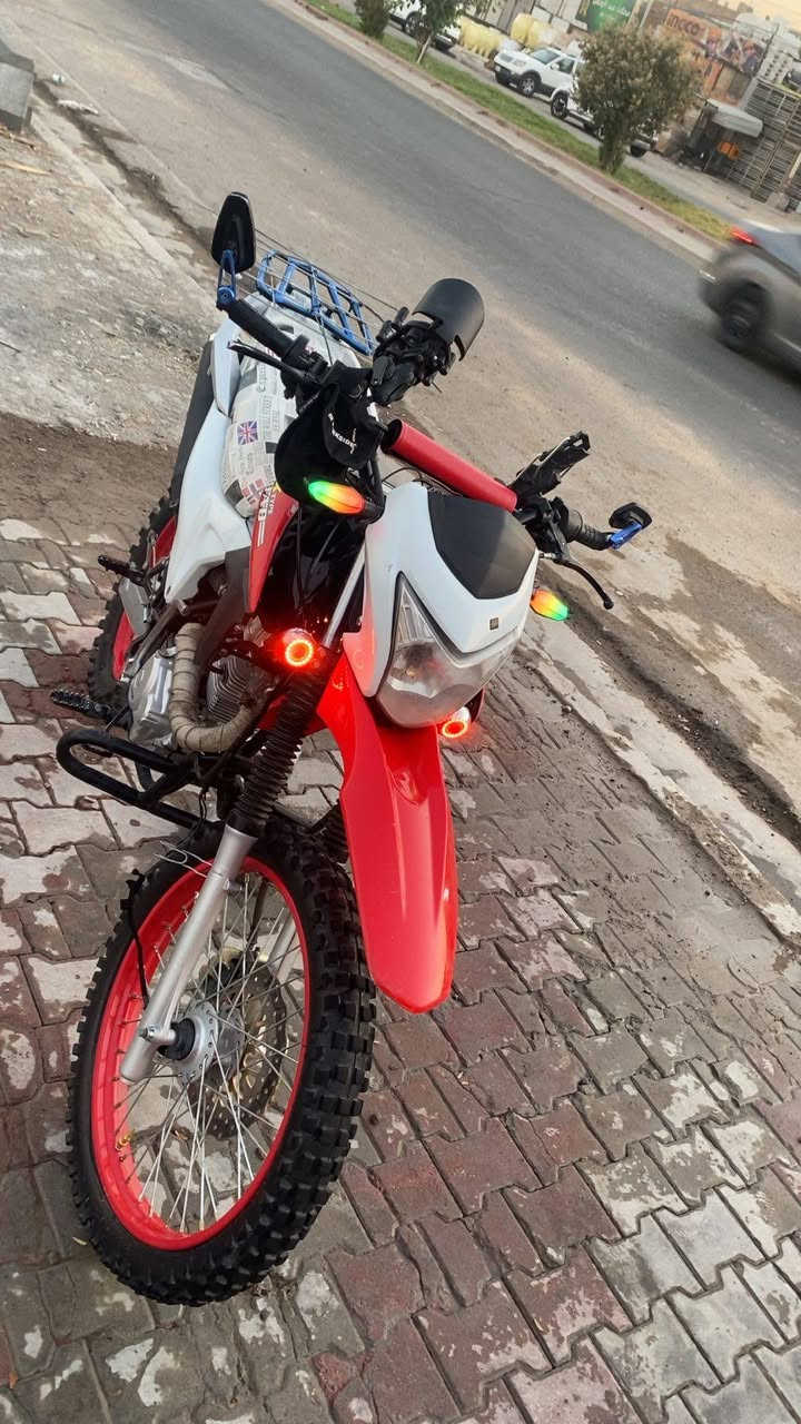 سلام عليكم قفاز TTX للبيع مرقم اربيل
السعر مليون ٣٠٠ وبيها مجال

 العنوان بغداد حي الخضراء 

الدراجة بس الشاشة مالتها واكفة

الرقم ***********
